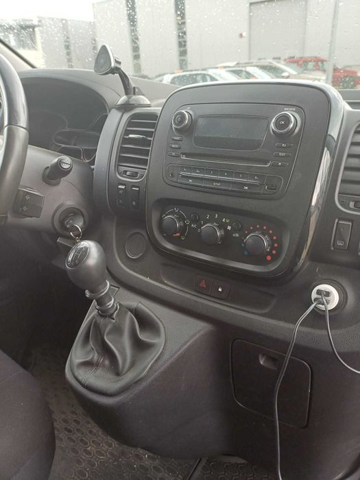 Opel Vivaro L2H1 8+1locuri 1.6CDTI Biturbo 125CP