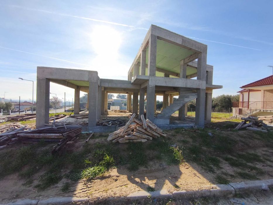 Продава нова 2 ет сграда 116м2 с вълшебна гледка море в Офринио,Гърция