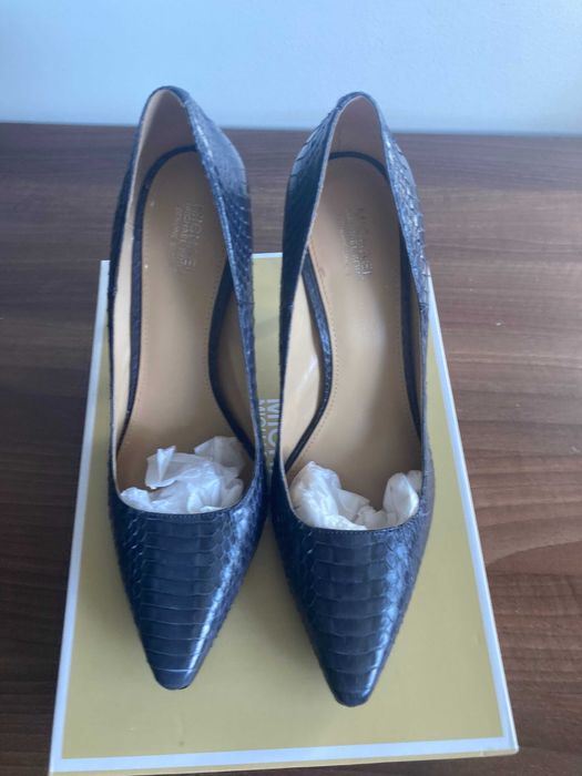 Pantofi piele lac Micheal Kors