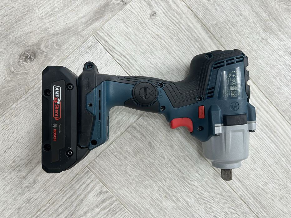 Bosch GDS 18V-450 PC impact