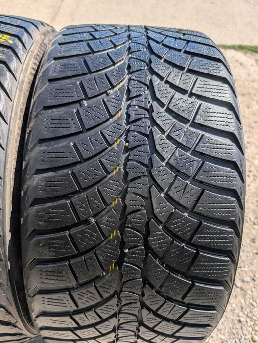 # SET 4 Anvelope Iarna 240/40 R19 + 275/35 R19 KUMHO WinterCraft WP71 - XL | Pret/buc