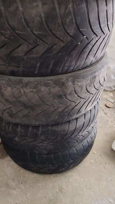 Продам шины б/у PREMIORRI