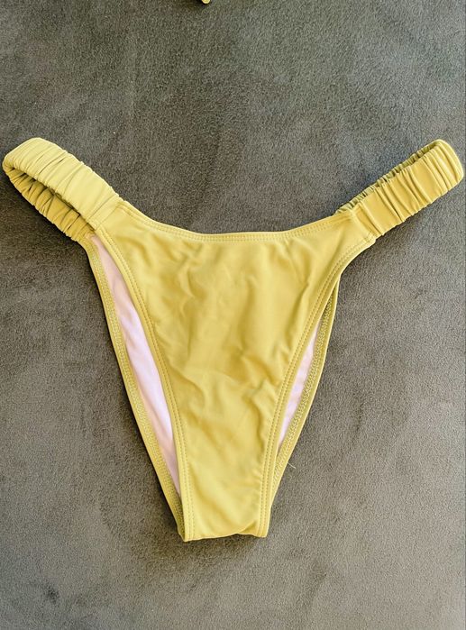 Страхотен бански