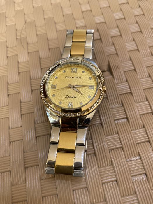 Часовник Charles Delon