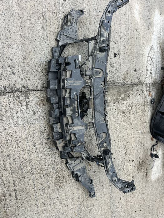 Capota.faruri.trager.radiator renault laguna 3