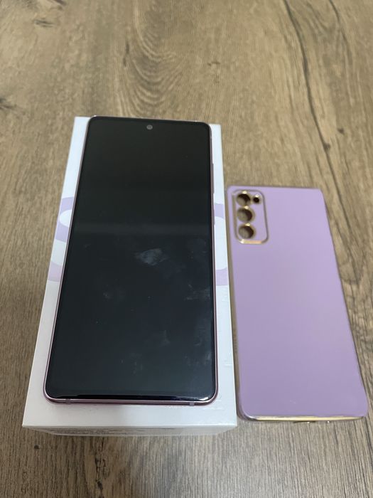 Samsung Galaxy S20 FE 128GB Full Box