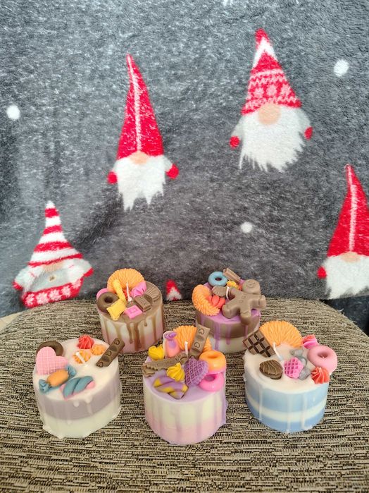 Ръчно изработени соеви свещички