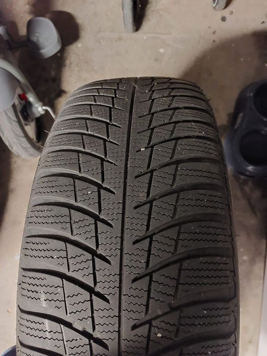 Garmin 61 LMT-D de vanzare. Pret 900 lei negociabil. Predare in vaslui