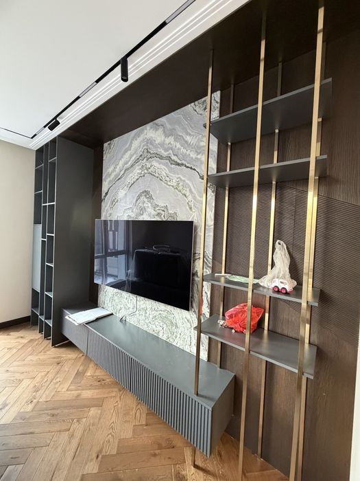 Продам тумбу под тв