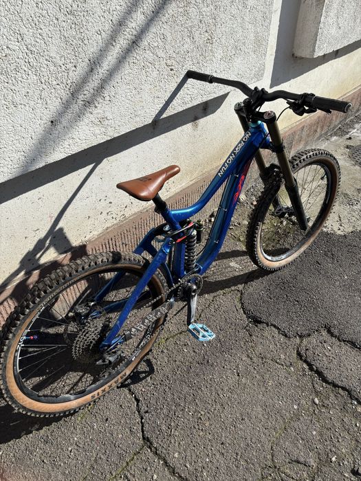 Vand/schimb Giant Glory 2019 downhill