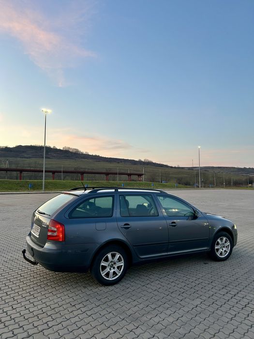 Vând skoda octavia 2