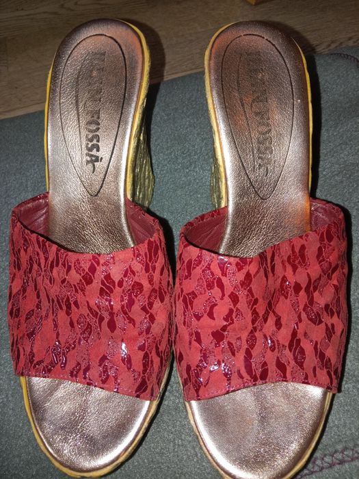 Босоножки женские