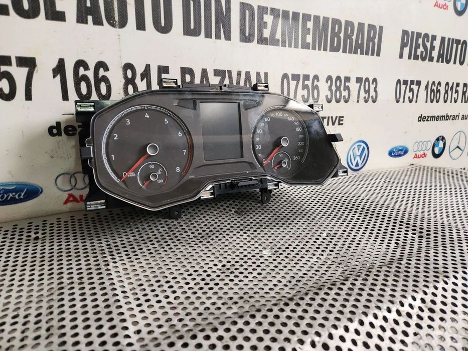Ceasuri Bord Vw T-Roc 1.0 Benzina Cod 2GAA Dezmembrez Vw T-Roc - Dezmembrari Arad