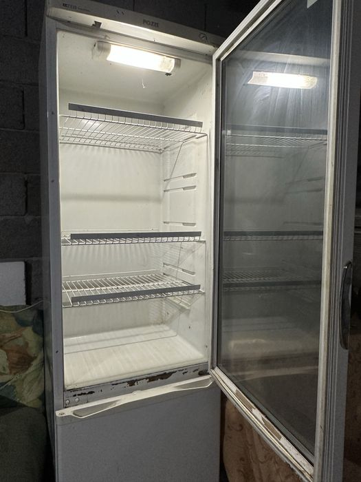 Холодильник витринный