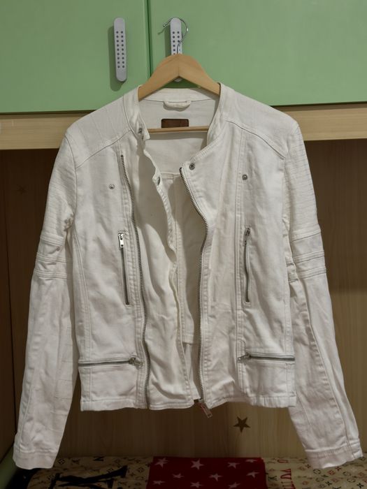 Jachetă albă Asos de blugi de damă mărimea S