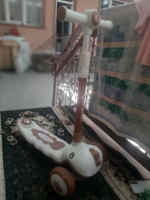 Самакат сотилади.