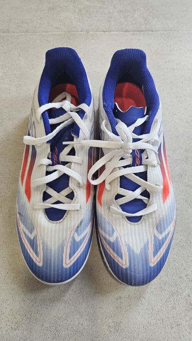 Бутонки и стонажки Nike и Adidas