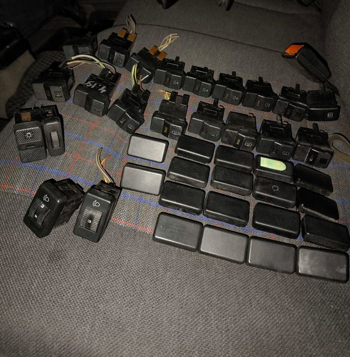 Детали / Запчасти на торпедо панель Passat B3