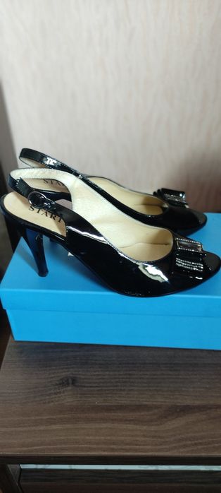 Продам дёшево обувь. Турция