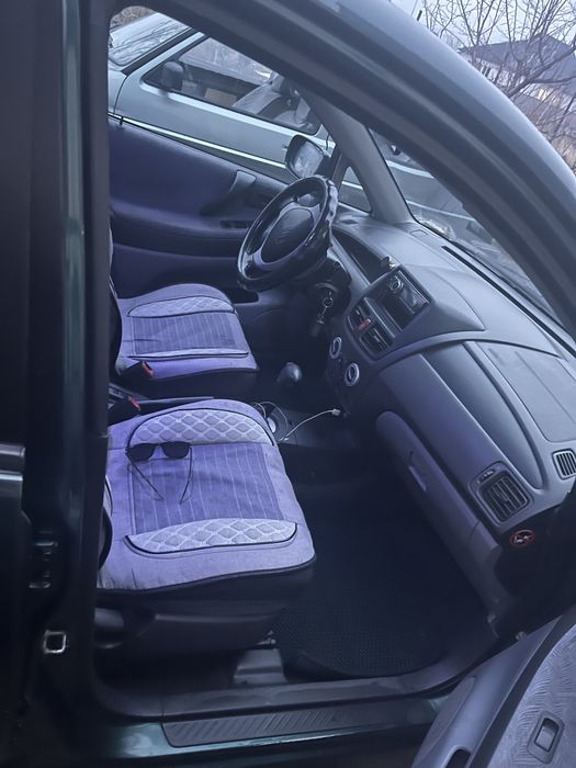 Продам машину Сузуки Лиана