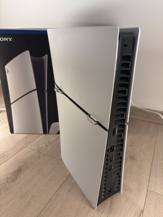 PlayStation 5 (PS5) Slim Digital Edition CA NOU - 3 ANI EXTRAGARANȚIE
