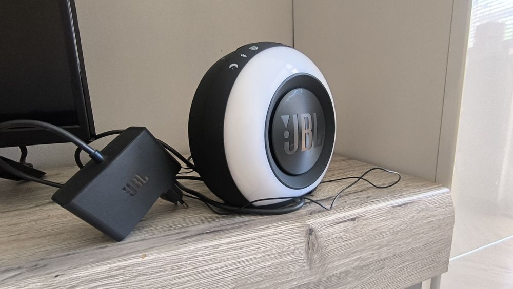 JBL Horizon  - радио часовник, будилник,Bluetooth колонка + нощна лампа (проблем)