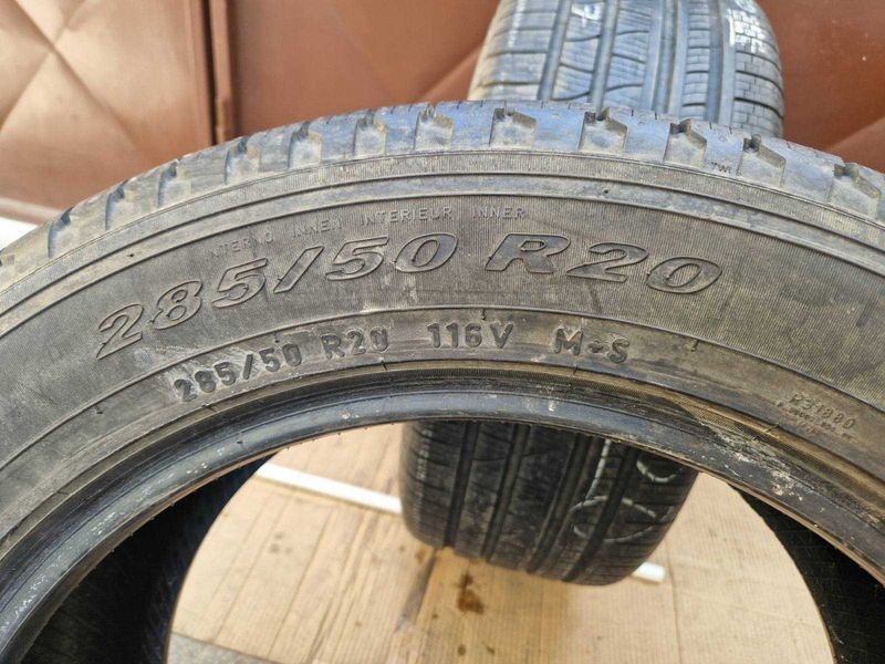 2 Pirelli R20 285/50
всесезонни гуми
DOT3817