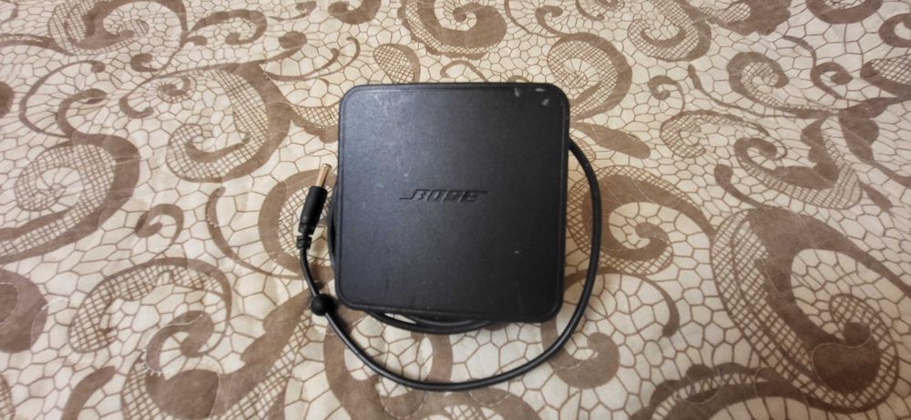 BOSE Incarcator 20V-1.5A fuctional