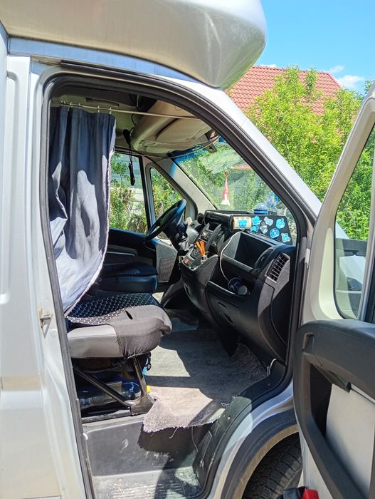 Vând Peugeot Boxer 3000 Iveco 10 europalet sau schimb cu tractor