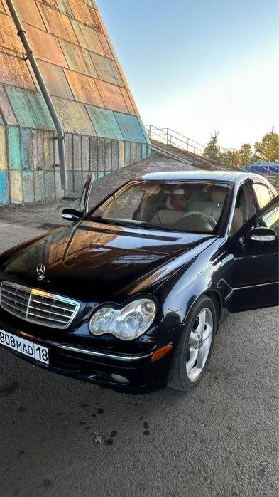 Mercedes Benz c 240