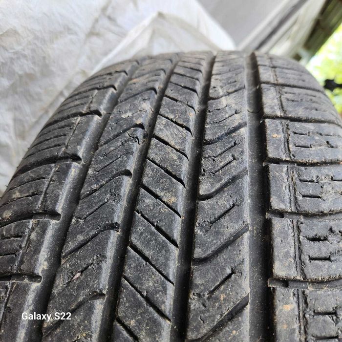 Шины продам r17 225/65
