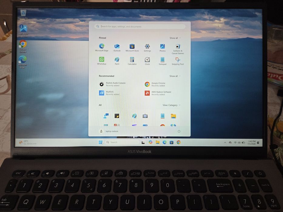 Laptop Asus VivoBook 15'  AMD Rizen 5