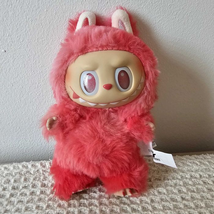 Оригинално Labubu