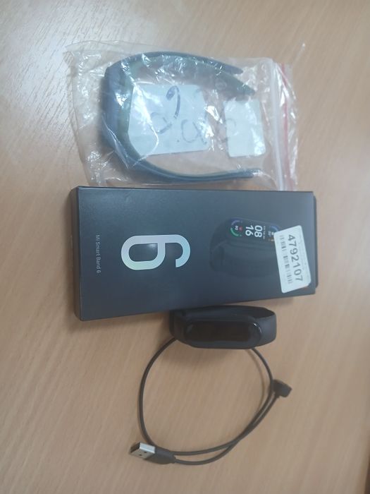 Продам Mi Smart Band 6