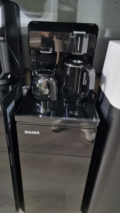 Кулер с чайником Maiеr