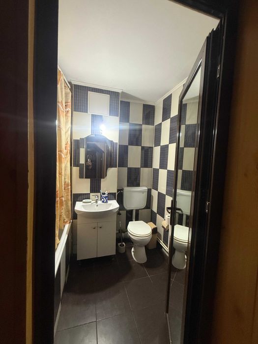 ÎNCHIRIEZ Apartament 2 camere ROBEA T-URI