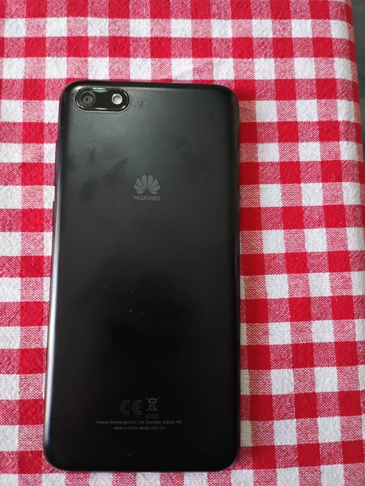 Telefon Huawei Y5 2018 cu husa de protectie