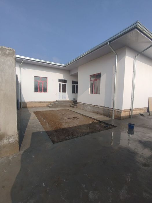 Uy sotladi arzon narhda