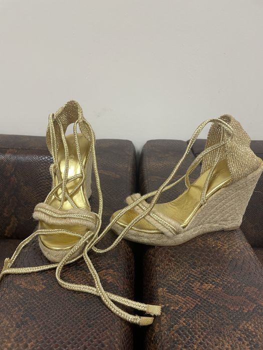 Златни еспадрили естествена  кожа 36