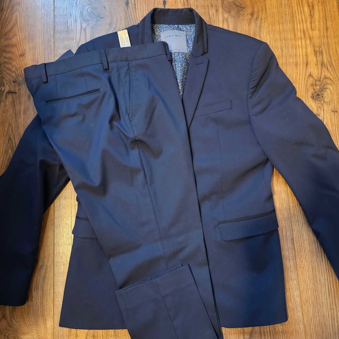 Costum Zara pantaloni marime 44/34 sacou marime 52