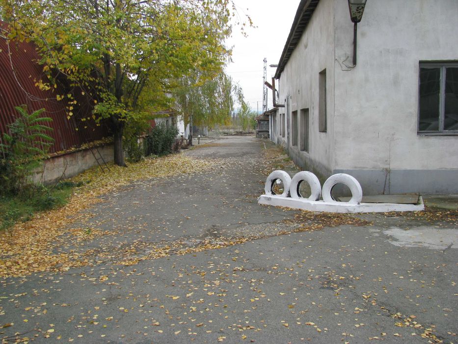 Продава се Промишлена сграда в Чирпан - 11271 кв.м за 44 €/кв.м - Снимка #17