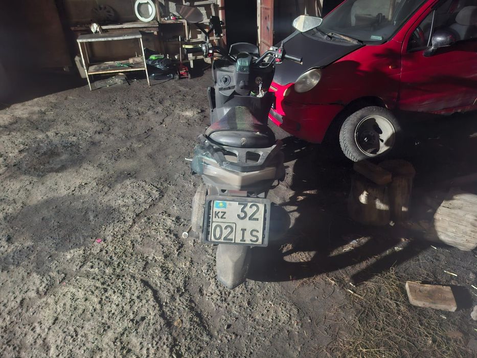 LiYa Макси скутер на КЗ учете