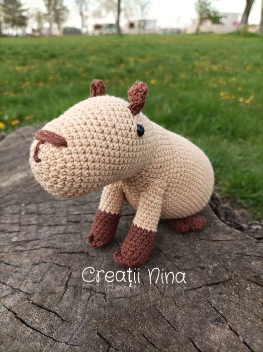 Capybara jucărie croșetată