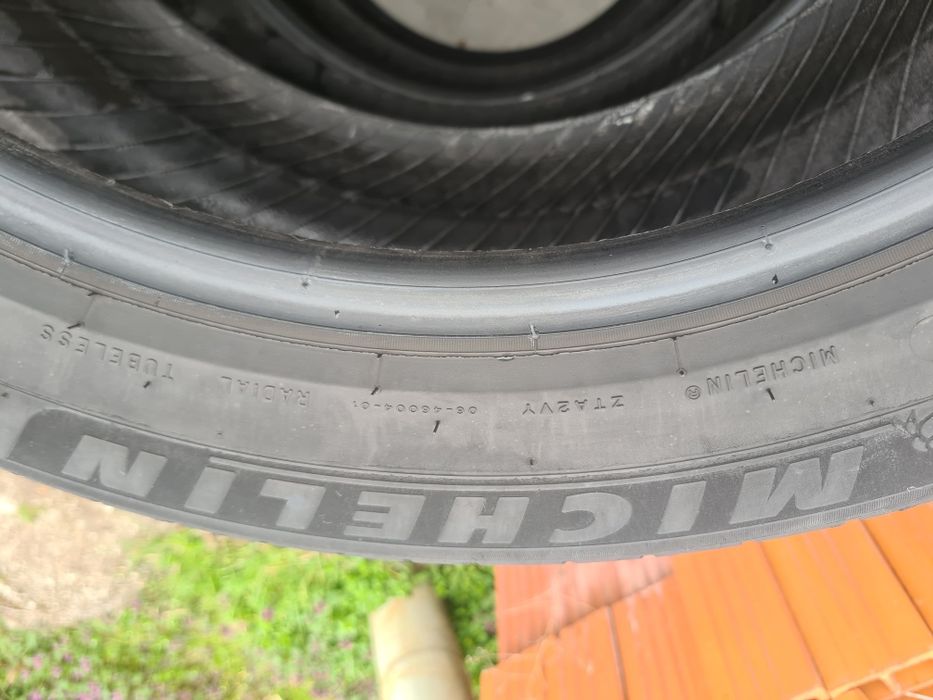 4бр.235/55/19 MICHELIN