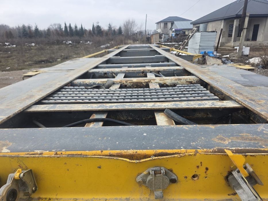 Продам контейнеровоз в хорошем состояние