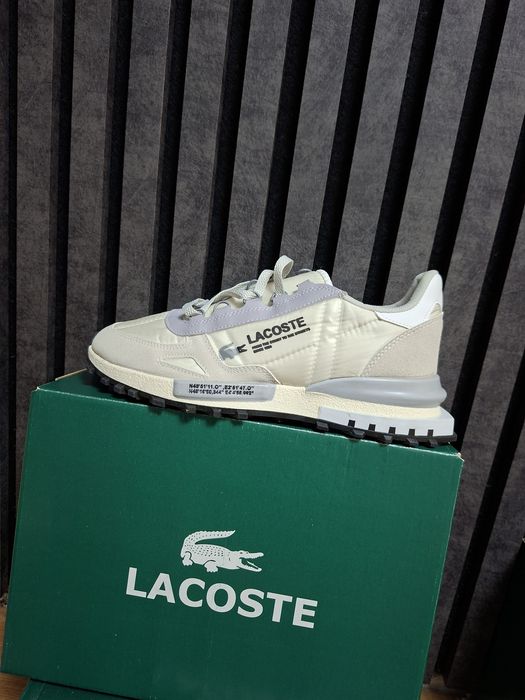 Adidași  lacoste