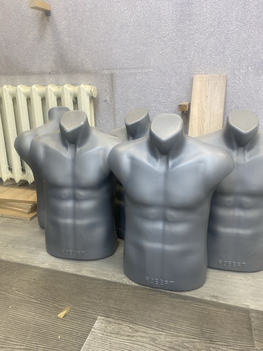 Maniken sotiladi xar xil