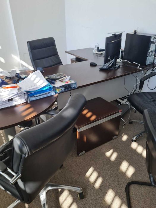 Офис мебели Шкафове Кожени столове Столове Бежови бюра Kафяви бюра