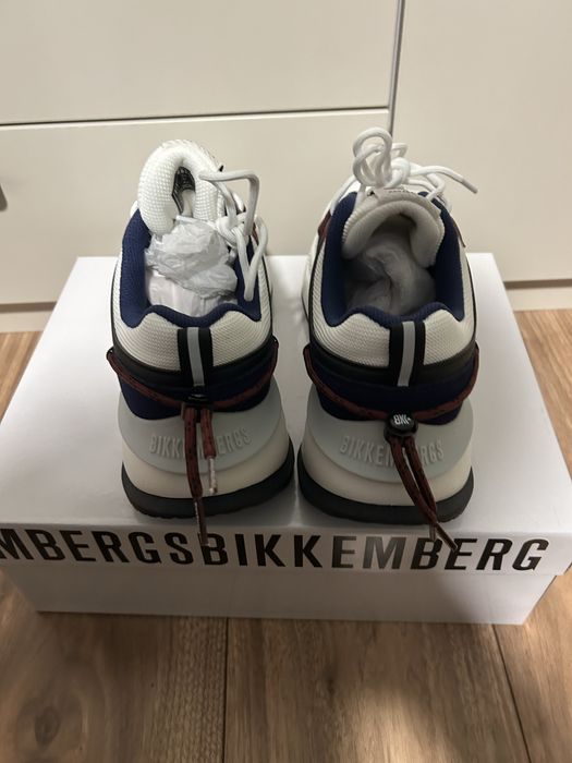 Маратонки BIKKEMBERGS 42номер