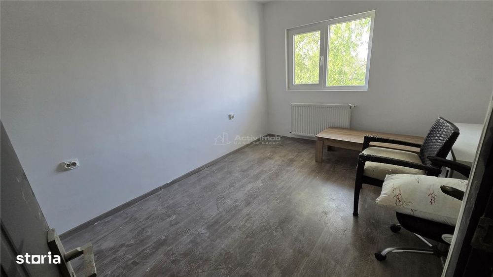Casa 4 camere Cornetu